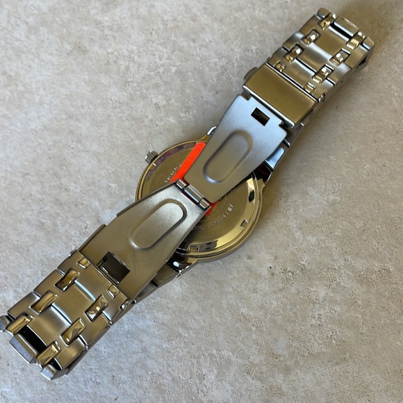 Armitron men battery water resistant 165ft stainless steel w/stone - Picture 6 of 7